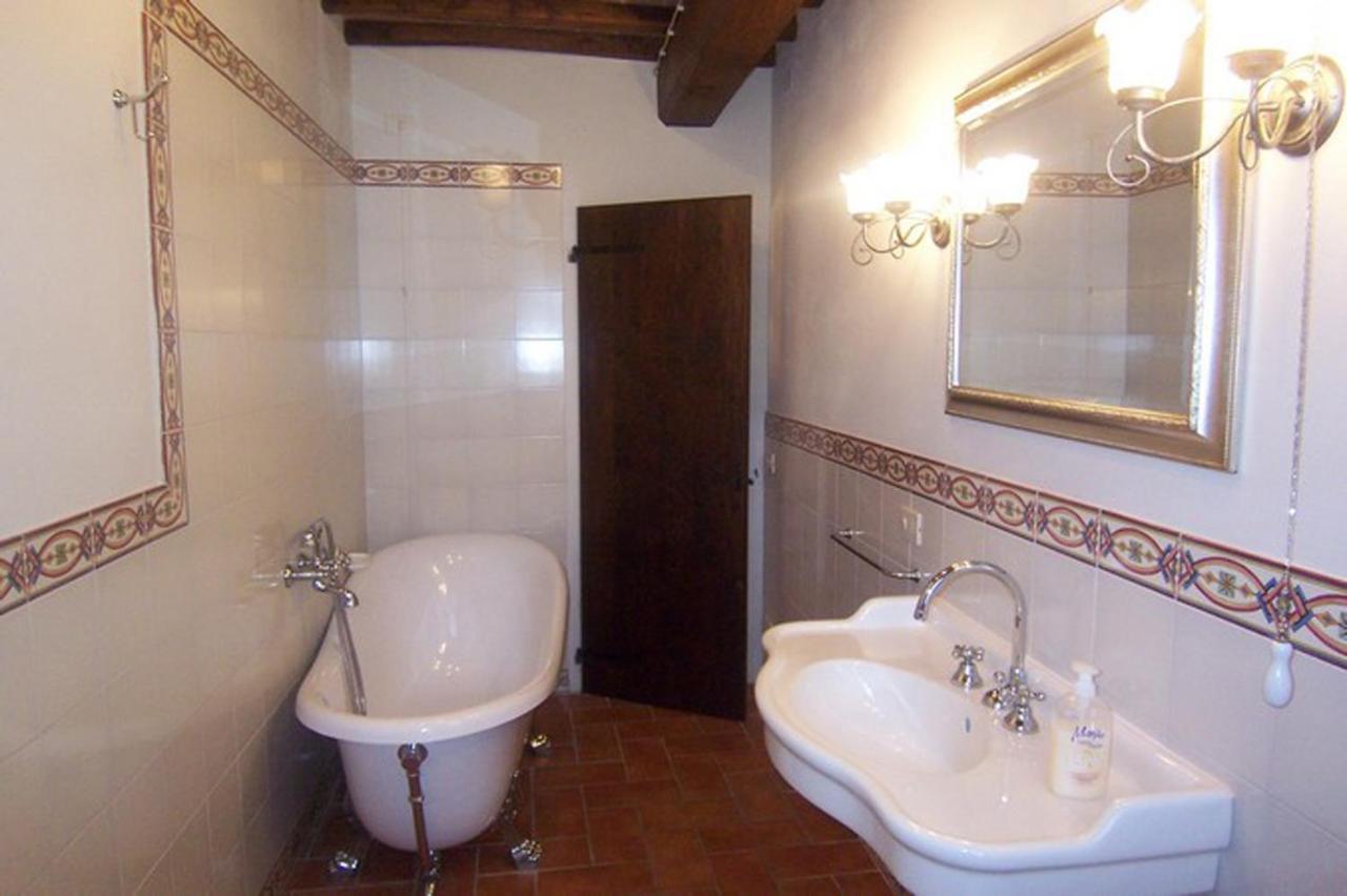 Principe Del Trasimeno Guest House Castiglione del Lago Room photo